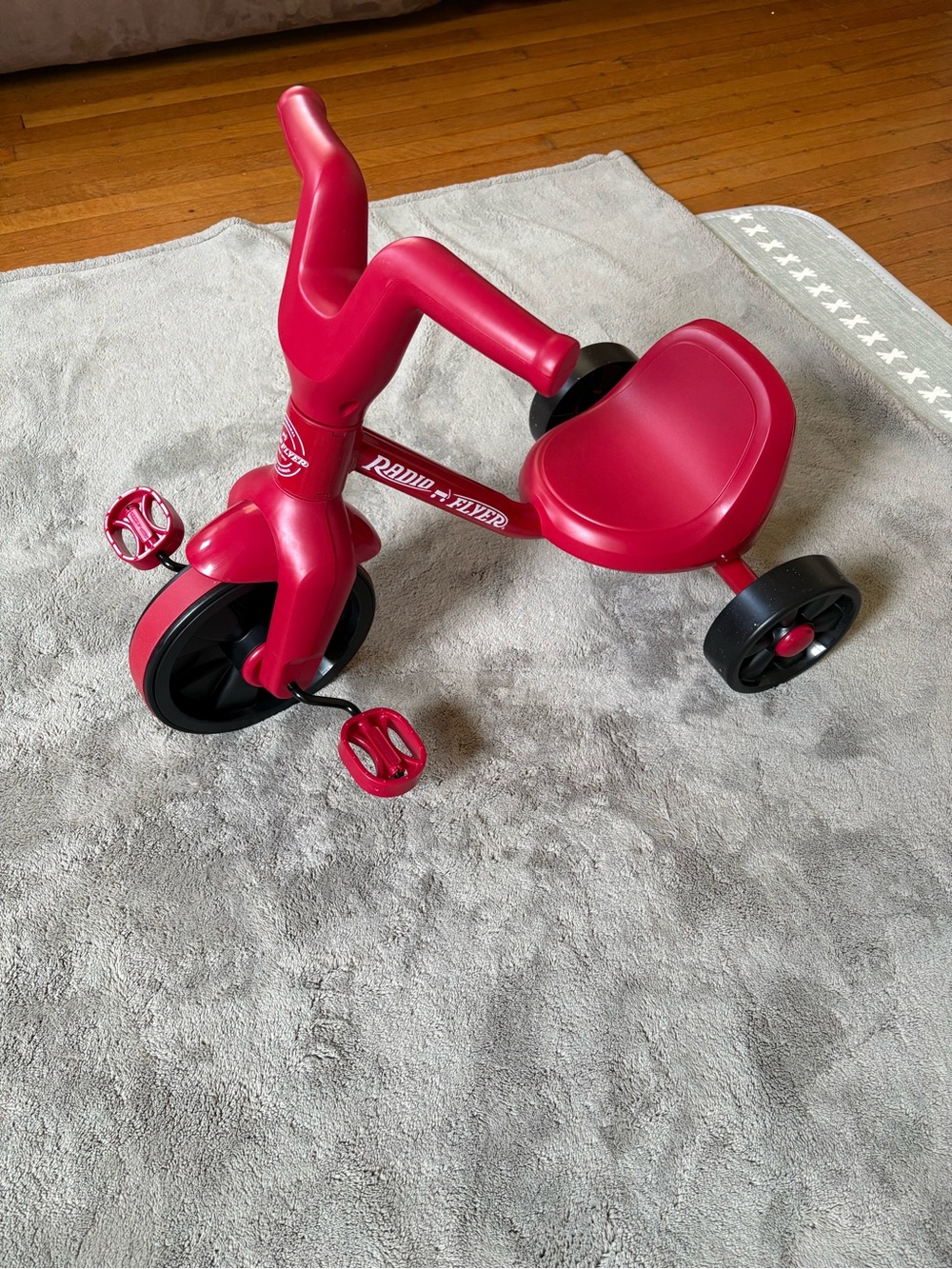 Radio Flyer Lil' Flyer Tricycle for Toddlers and Kids